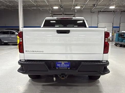 Used 2022 Chevrolet Silverado 1500 W/T w/ Trailering Package image 5