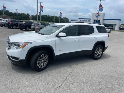 Used 2018 GMC Acadia SLE AWD/4WD image 4