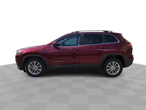 Used 2019 Jeep Cherokee Latitude w/ Popular Appearance Group image 5