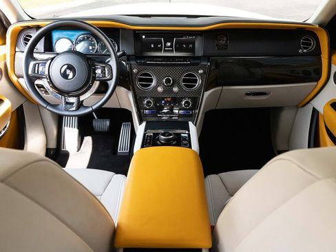 Certified 2022 Rolls-Royce Cullinan Black Badge w/ Dark Exterior Package AWD/4WD image 56