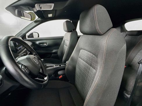 Used 2025 Honda HR-V Sport image 30