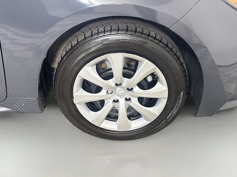 Used 2023 Toyota Corolla LE FWD image 31