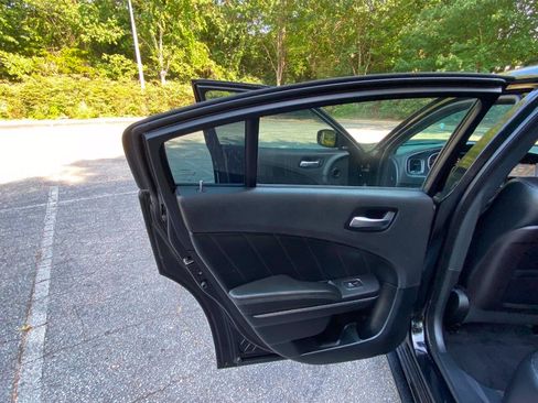 Used 2015 Dodge Charger R/T w/ Plus Group RWD image 48
