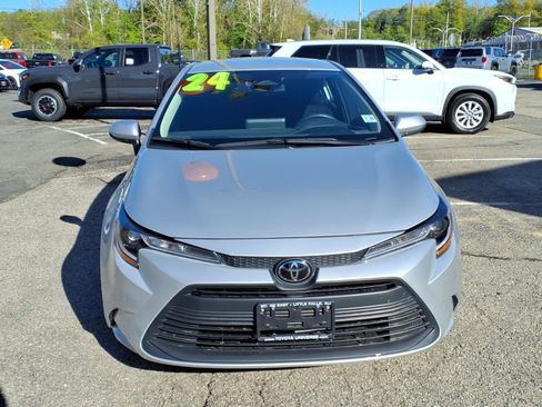 Certified 2024 Toyota Corolla LE FWD image 2