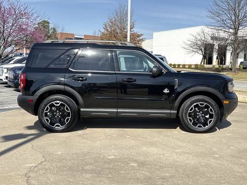 Used 2025 Ford Bronco Sport Outer Banks w/ Outer Banks Tech Package+ image 2