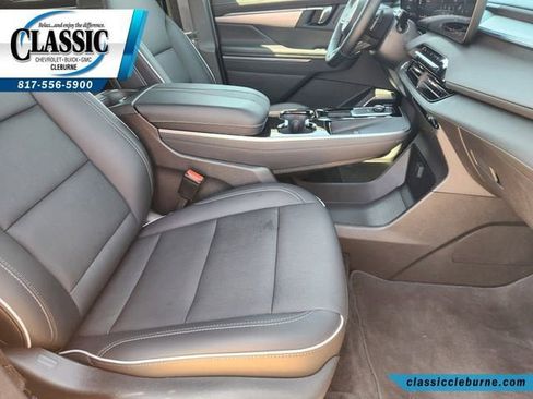 Used 2025 Buick Enclave Preferred image 14