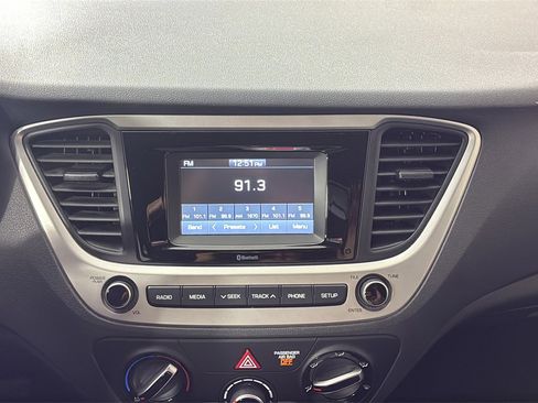 Used 2020 Hyundai Accent SE image 17