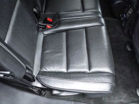 Used 2015 Jeep Grand Cherokee Overland w/ Advanced Technology Group image 33