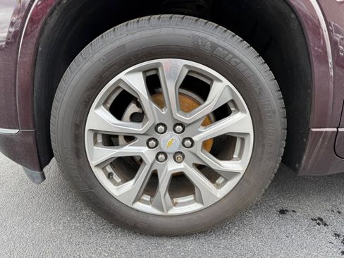 Used 2019 Chevrolet Traverse Premier image 41