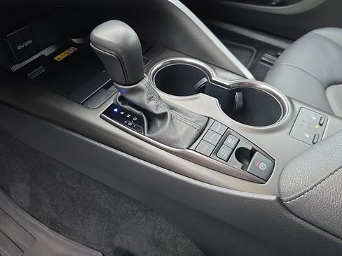 Used 2024 Toyota Camry XSE image 13