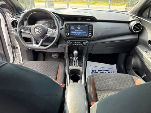 Used 2024 Nissan Kicks SR FWD image 22