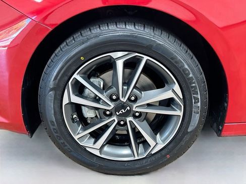 Certified 2023 Kia Forte LXS w/ LXS Technology Package image 28