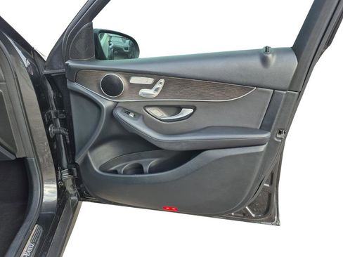 Used 2020 Mercedes-Benz GLC 300 GLC 300 image 30