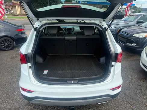 Used 2017 Hyundai Santa Fe Sport FWD image 8