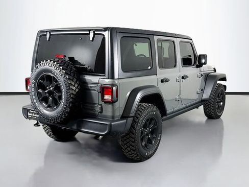 Used 2023 Jeep Wrangler Willys image 7