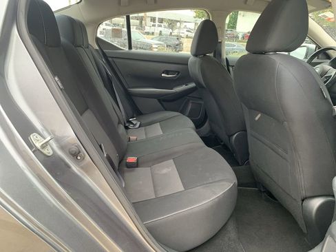 Used 2022 Nissan Sentra SV image 25