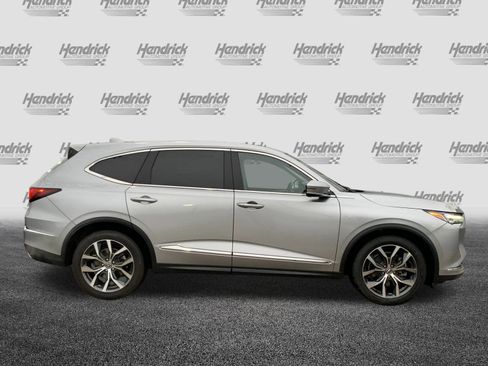 Used 2023 Acura MDX SH-AWD w/ Technology Package image 11