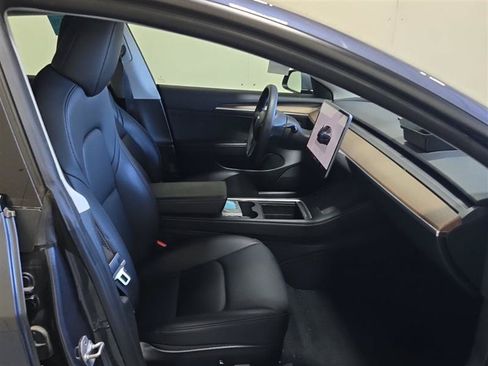 Used 2023 Tesla Model 3 Standard Range RWD image 5