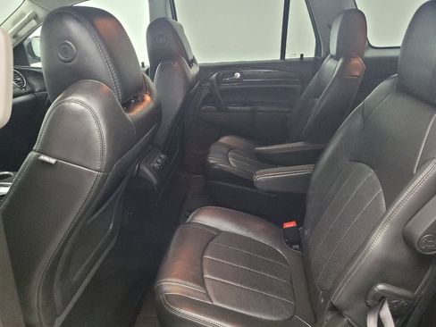 Used 2017 Buick Enclave Leather image 18