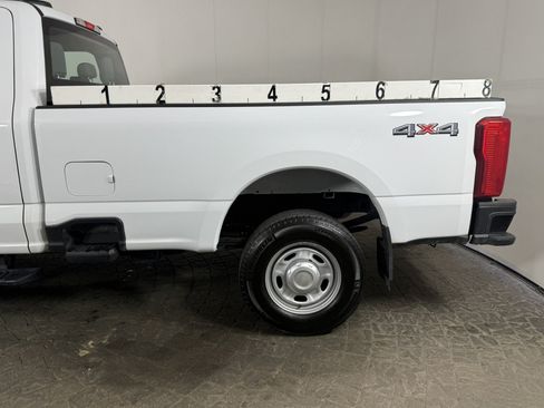 Used 2023 Ford F250 XL AWD/4WD image 5