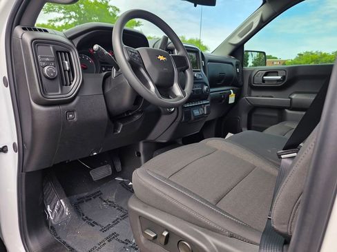 New 2026 Chevrolet Silverado 1500 Custom RWD image 8
