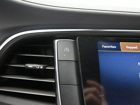 Used 2022 Buick Enclave Premium FWD image 29