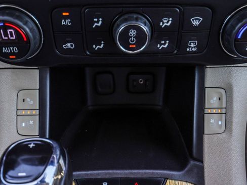 Used 2018 GMC Acadia Denali w/ Technology Package AWD/4WD image 12
