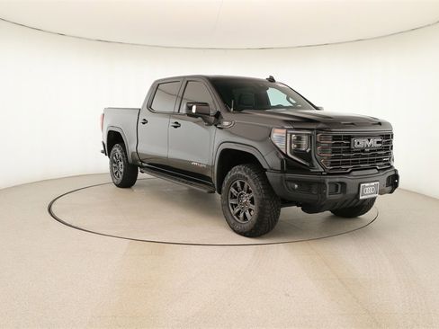 Used 2024 GMC Sierra 1500 AT4X image 10