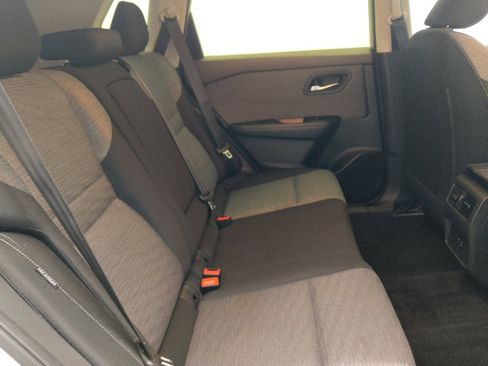 Used 2023 Nissan Rogue SV FWD image 19