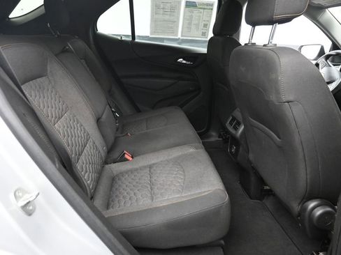 Used 2020 Chevrolet Equinox LT image 9