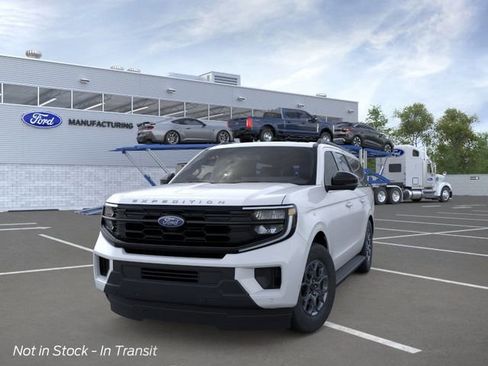 New 2026 Ford Expedition Max Active RWD image 2