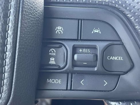 Used 2025 Toyota Tacoma SR5 AWD/4WD image 19