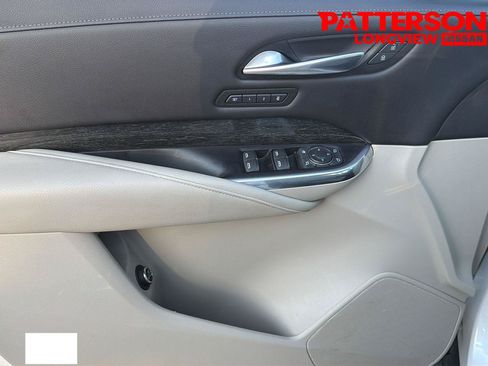 Used 2021 Cadillac XT4 Premium Luxury w/ Cold Weather Package FWD image 23
