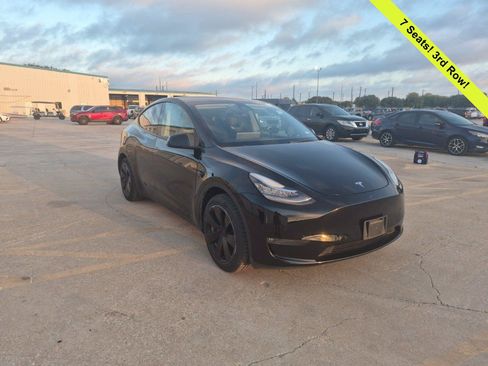 Used 2022 Tesla Model Y Long Range AWD/4WD image 2
