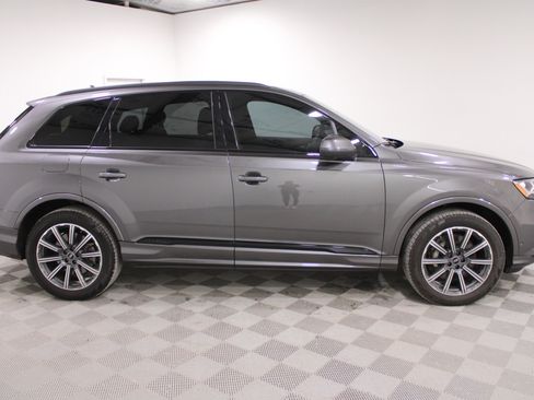 Used 2022 Audi Q7 Premium Plus image 30