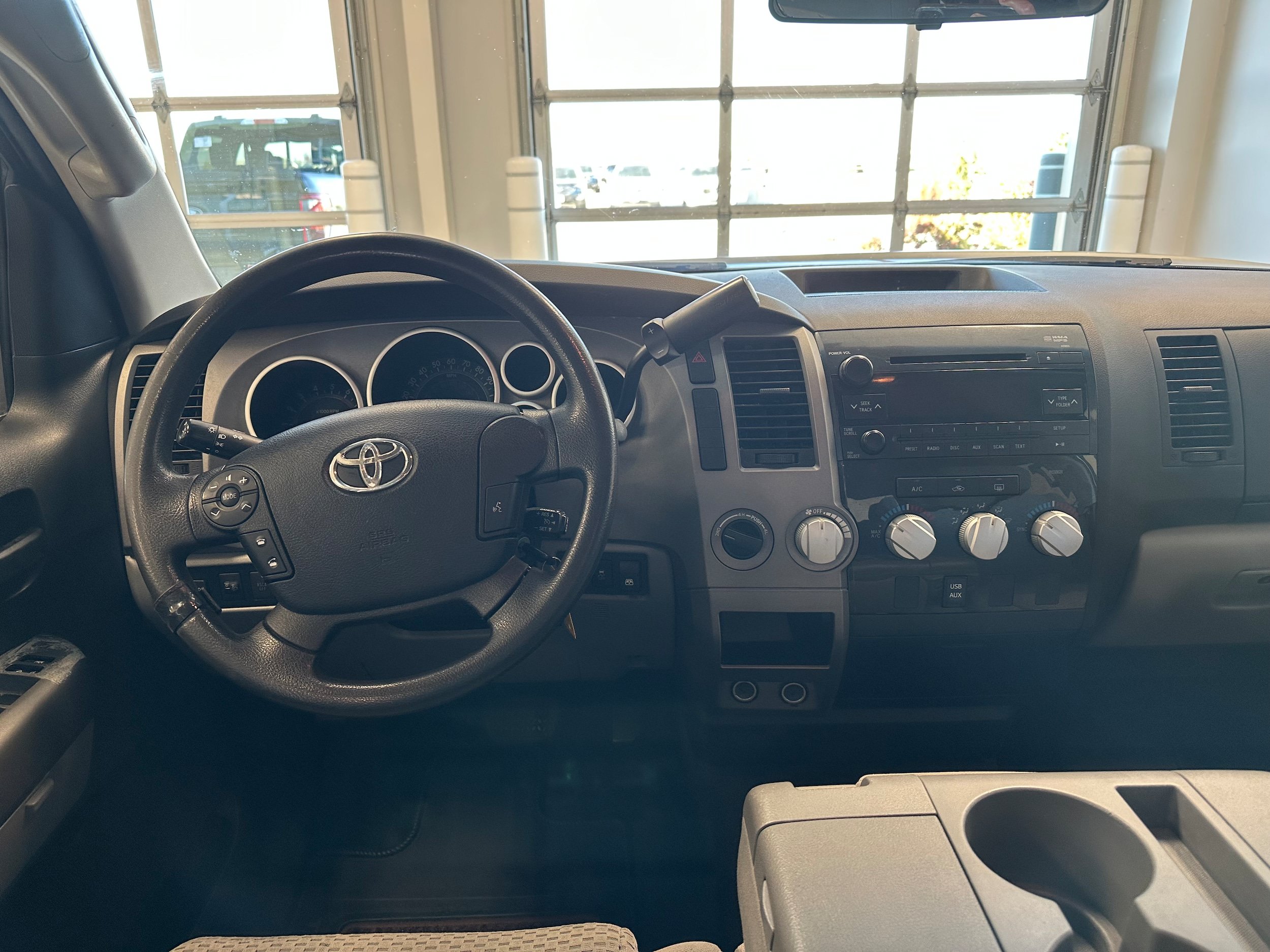 Used 2012 Toyota Tundra 4x4 CrewMax w/ Tow Pkg image 16