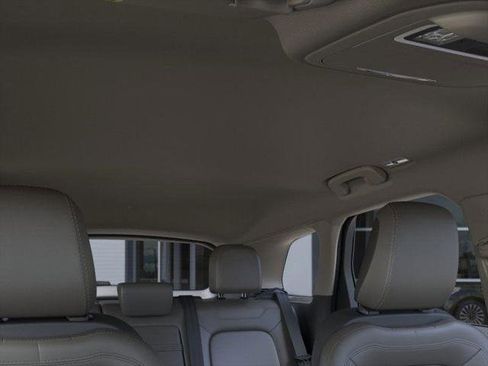 New 2025 Lincoln Corsair Premiere image 22