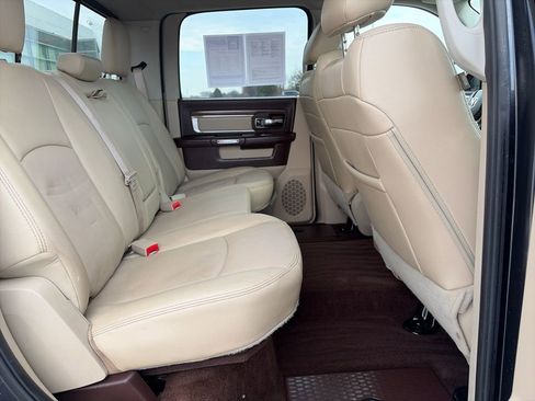 Used 2015 RAM 1500 Laramie w/ Convenience Group image 28