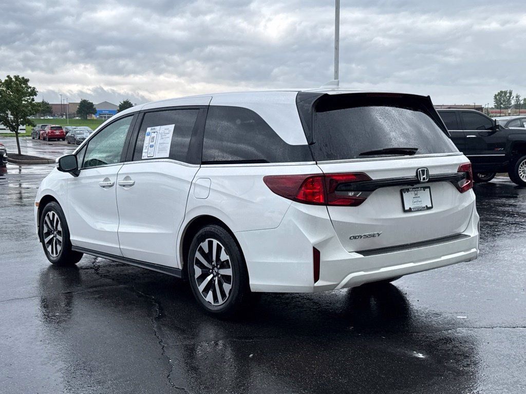 Certified 2026 Honda Odyssey EX-L image 5