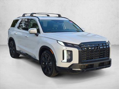 Used 2025 Hyundai Palisade XRT FWD image 3