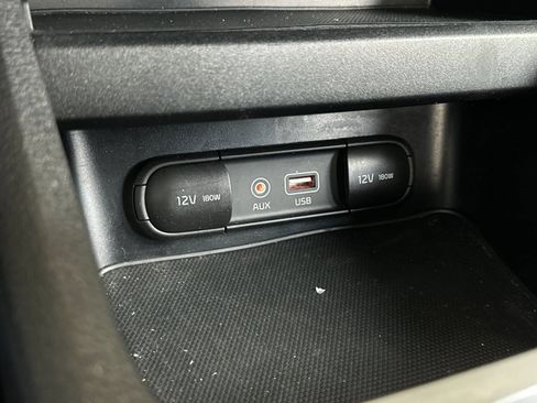 Used 2021 Kia Forte FE image 25