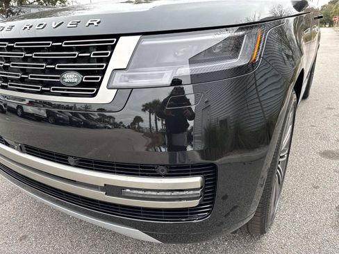 Used 2026 Land Rover Range Rover SE image 9