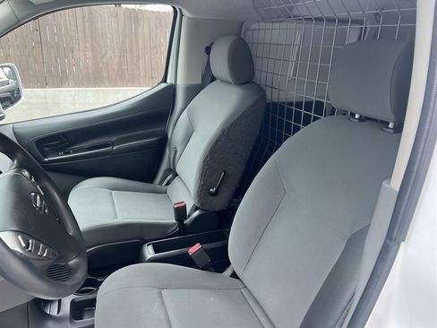 Used 2020 Nissan NV200 SV image 4