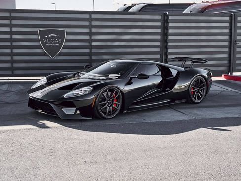 Used 2020 Ford GT Carbon Series RWD image 6