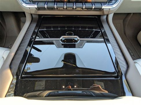 New 2026 GMC Yukon XL Denali w/ Denali Reserve Package image 21