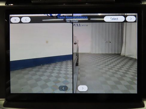 Used 2024 Ford F150 Platinum w/ FX4 Off-Road Package image 18