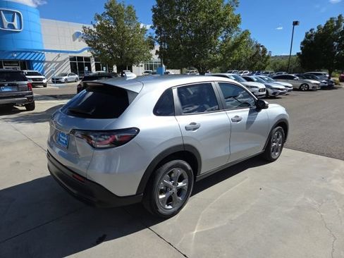 New 2027 Honda HR-V LX image 3