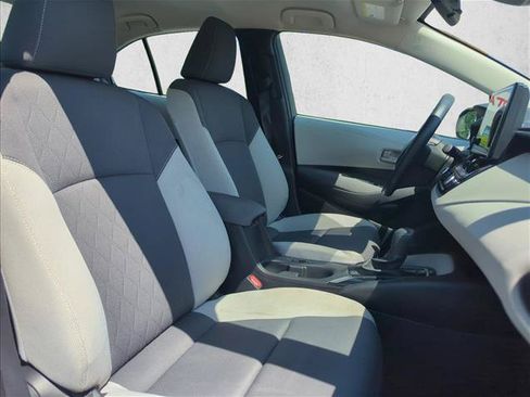 Used 2025 Toyota Corolla LE FWD image 27