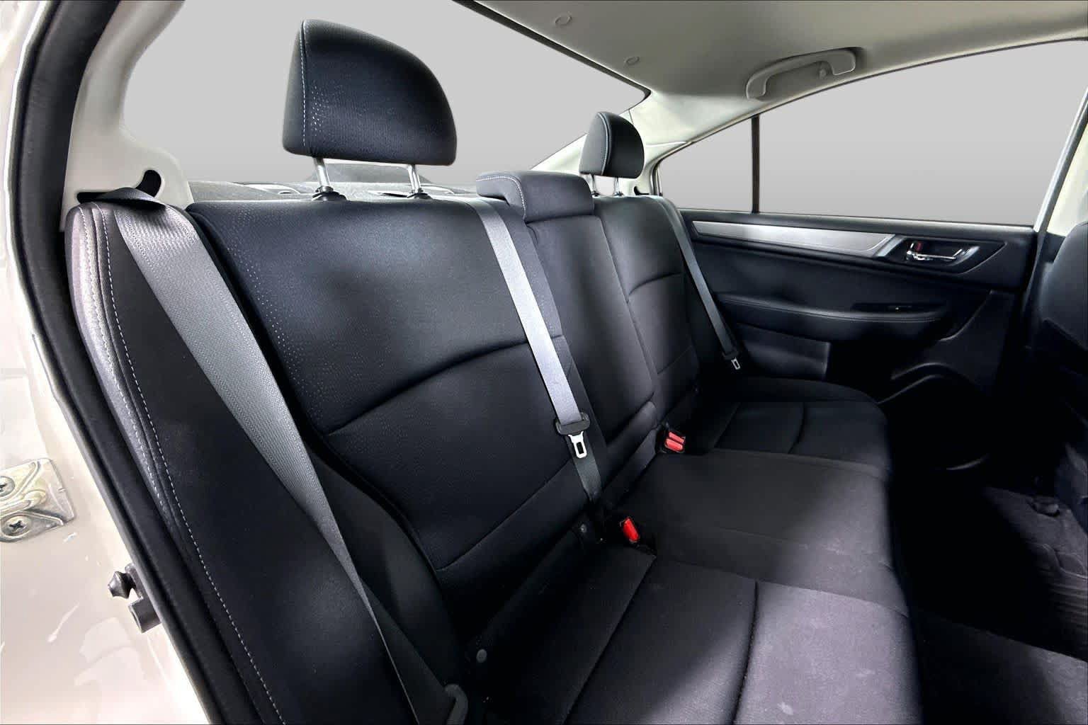 Used 2016 Subaru Legacy 2.5i Premium w/ Moonroof Package AWD/4WD image 19