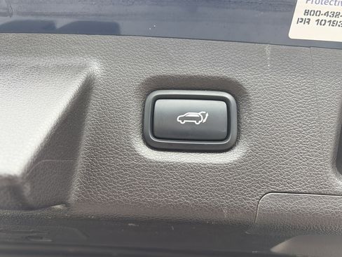 Used 2020 Hyundai Santa Fe SEL w/ Convenience + Premium Package AWD/4WD image 13